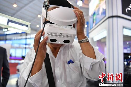 資料圖：中國科技企業(yè)亮相展會(huì)。<a target='_blank' href='http://www.chinanews.com/'>中新社</a>記者 劉冉陽 攝