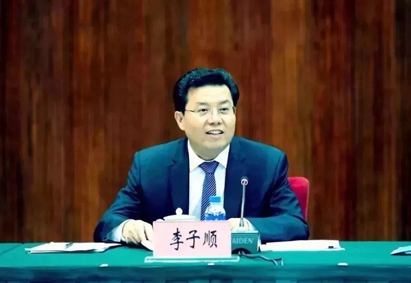司法部辦公廳副主任、新聞發言人李子順主持。