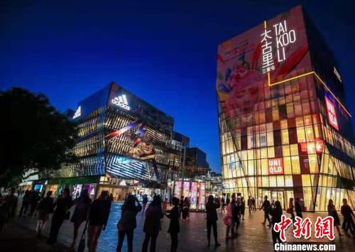 北京大力建設“夜京城”地標加強周邊夜間交通服務
