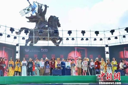 圖為進入復賽的參賽選手合影留念?！◆?shù)り?攝