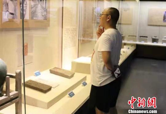 圖為展覽現(xiàn)場(chǎng)。　李超 攝