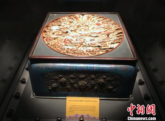 乾隆時期貯藏食品的冰箱?！∴囅?攝