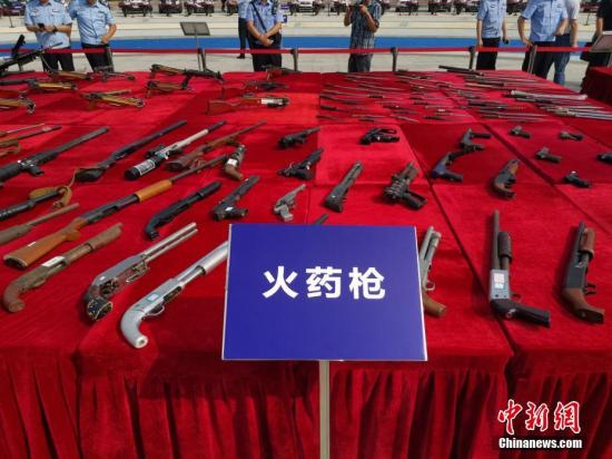 此次統(tǒng)一銷毀活動在湖北省武漢市設主現(xiàn)場，在遼寧省沈陽市、福建省福州市、廣西壯族自治區(qū)玉林市、四川省瀘州市設立4個中心現(xiàn)場，其他149個城市設分現(xiàn)場。張子揚 攝