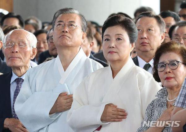 點(diǎn)擊進(jìn)入下一頁