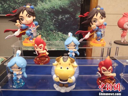 動(dòng)漫文創(chuàng)品。　唐小晴 攝