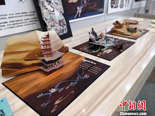 圖為集中展示此次大賽的獲獎作品。　丁思 攝