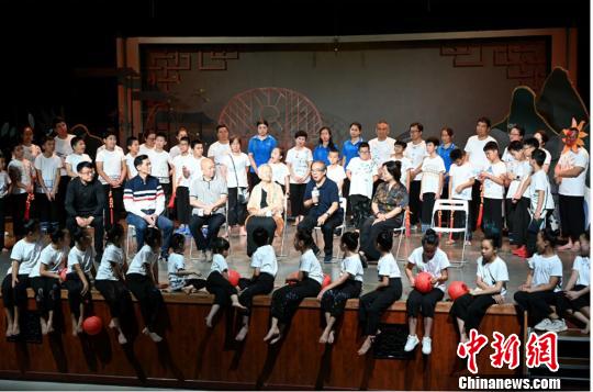 藝術+公益助力探索鄉村學校素質教育新路
