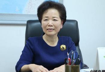 八屆、九屆、十二屆全國(guó)政協(xié)委員陳玲：政協(xié)里的“兩岸一家親”代言人