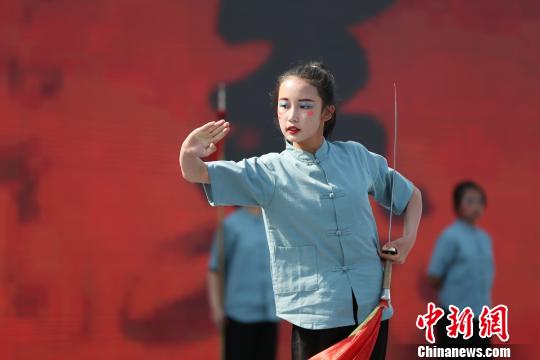 圖為武術表演。　張添福 攝