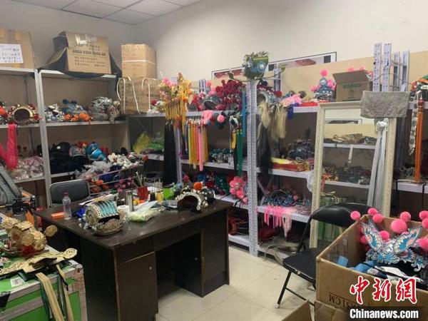 盔帽管理員的工作間?！『武?攝