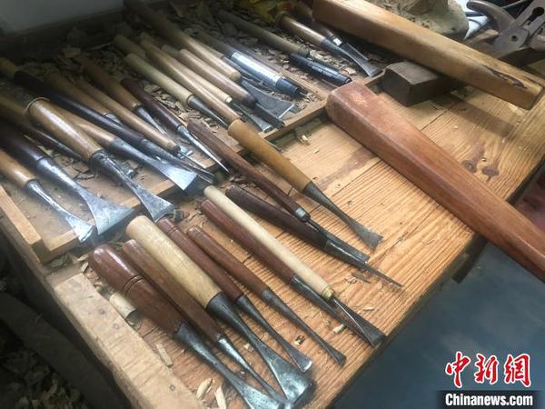 浙江“草根工匠”雕刻光陰故事：耗數十年再現“紅樓夢”