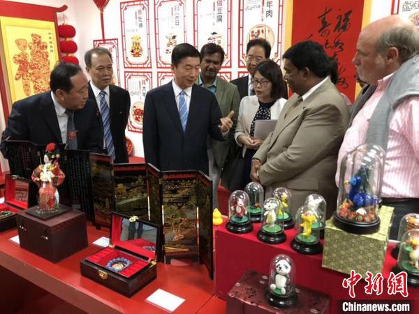 圖為山西文化走進外交部省市區(qū)全球推薦活動?！∈茉L者供圖 攝
