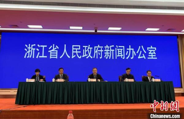 新聞發布會。　郭其鈺 攝