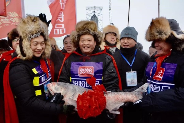 2966666元！盼盼食品集團(tuán)以創(chuàng)歷史新高的價(jià)格，拍下冬捕“頭魚”