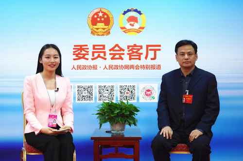 李軍