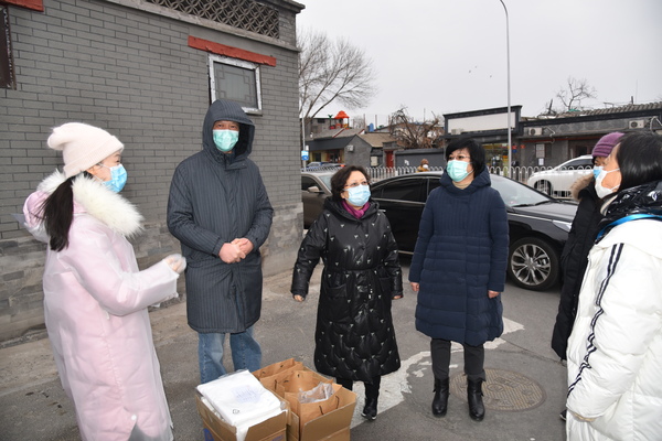 1民革市委主委王紅參與社區防控