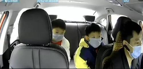 車內攝像頭拍攝畫面