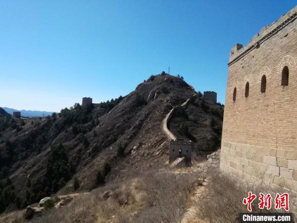 座座敵臺連接，互成拱衛之勢。　呂子豪 攝