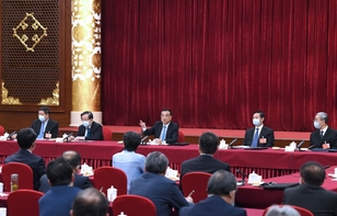 李克強(qiáng)與科協(xié)、科技界別政協(xié)委員共商國是