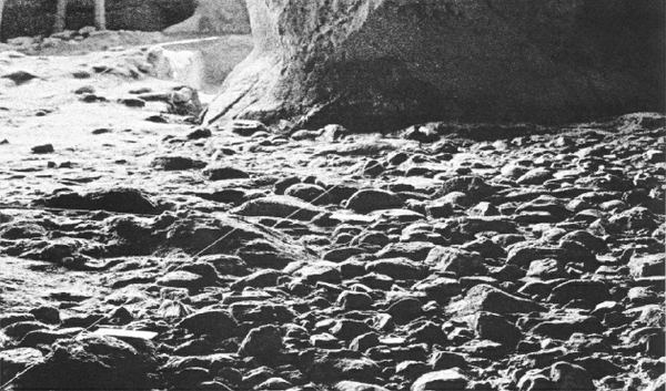 船帆洞石鋪地面西北部遺跡
