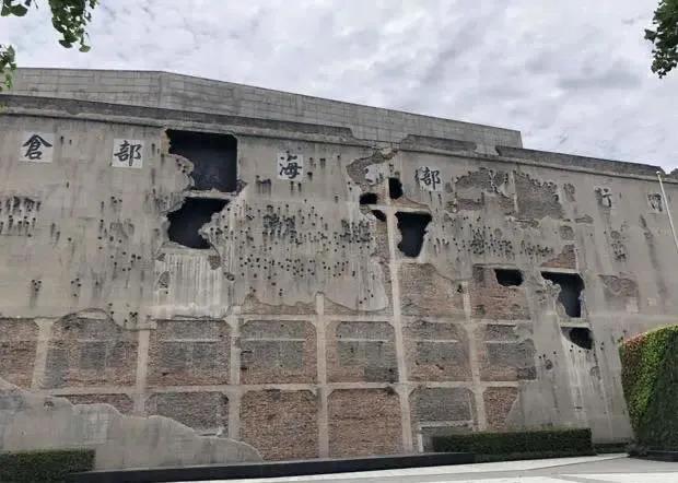 《八佰》帶火四行倉庫！觀眾喊話：“羊拐、老鐵，給你們的煙收到了嗎？