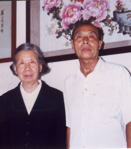 郁黎民（左）與本文作者2002年初秋攝于桂陽