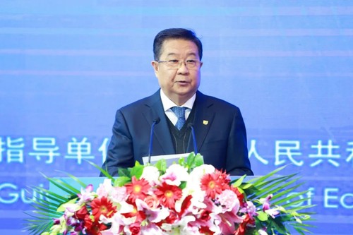 教育部原副部長、中國教育國際交流協(xié)會會長劉利民在論壇開幕式上致辭（宋基會供圖）