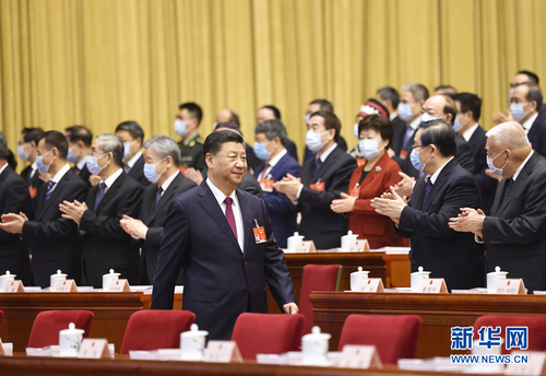 3月5日，第十三屆全國人民代表大會第四次會議在北京人民大會堂開幕。這是習近平步入會場。 新華社記者 鞠鵬 攝