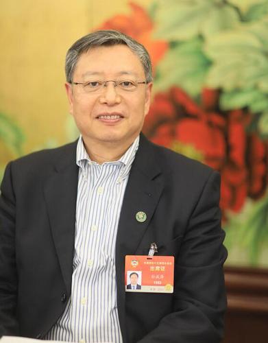全國政協(xié)委員、教科衛(wèi)體委員會副主任孫咸澤