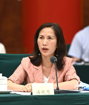 全國政協(xié)委員，黔南民族師范學院學生資助管理中心主任潘曉慧：教育救助保障學生發(fā)展權(quán)