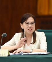 全國政協(xié)委員，湖北首義律師事務(wù)所主任謝文敏：簡化救助程序讓困難群眾及時得到救助