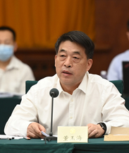 全國政協(xié)委員，民進江蘇省揚州市委會主委，江蘇省揚州市政協(xié)副主席董玉海：合理界定救助對象認定條件
