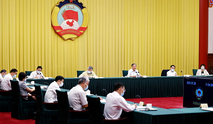 全國政協召開雙周協商座談會 圍繞“織牢國家公共衛生防護網”協商議政 汪洋主持