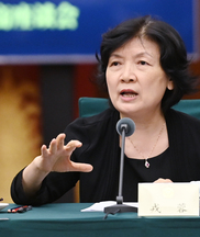 全國政協委員，農工黨重慶市委會副主委，重慶市疾病預防控制中心主任戎蓉：加強公共衛生應急處置能力建設