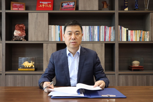 民建宜昌市委會(huì)副主委、宜昌市民建企業(yè)家協(xié)會(huì)會(huì)長(zhǎng)、湖北和遠(yuǎn)氣體股份有限公司董事長(zhǎng)楊濤