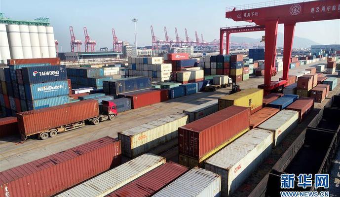 “將政府非必須承擔(dān)的職能還給市場(chǎng)、還給社會(huì)”