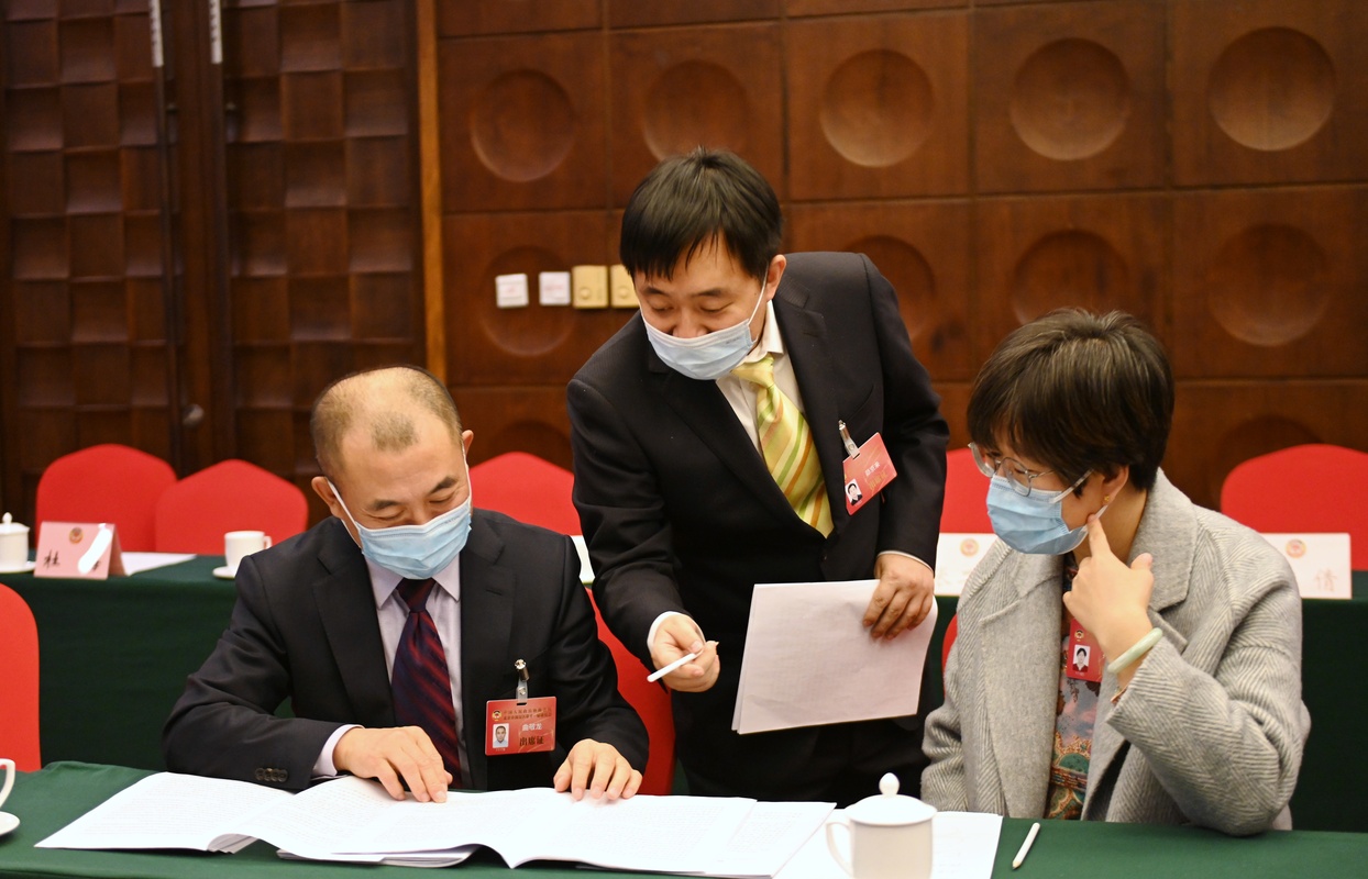                        政協(xié)北京市海淀區(qū)十一屆一次會(huì)議小組討論現(xiàn)場(chǎng)