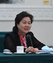 全國(guó)政協(xié)委員，中國(guó)集團(tuán)公司促進(jìn)會(huì)副秘書(shū)長(zhǎng)嚴(yán)慧英：讓強(qiáng)制報(bào)告制度更加剛性