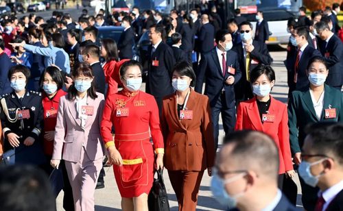 △代表抵達會場。人民政協報·人民政協網記者 齊波 攝