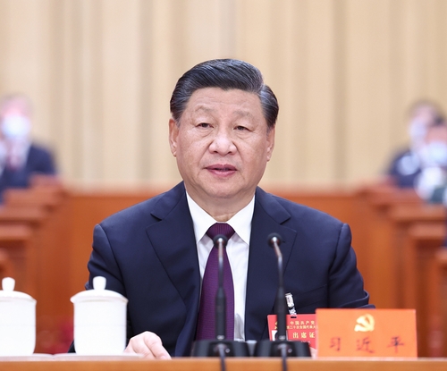 10月22日，中國共產黨第二十次全國代表大會在北京人民大會堂勝利閉幕。習近平同志主持大會。新華社記者 鞠鵬 攝