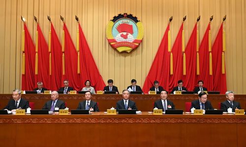 政協(xié)第十三屆全國委員會(huì)常務(wù)委員會(huì)第二十四次會(huì)議1日上午舉行全體會(huì)議，15位常委作大會(huì)發(fā)言。全國政協(xié)主席汪洋出席。人民政協(xié)報(bào)·人民政協(xié)網(wǎng)記者 齊波 攝