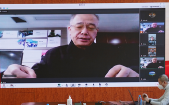 許進委員：把以人民為中心的發展思想扎扎實實地貫徹到日常工作中