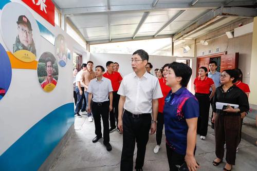 市政協(xié)就議政性常委會(huì)課題“聚力打造‘運(yùn)動(dòng)寧波’城市品牌”開(kāi)展調(diào)研。