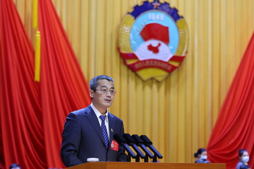 張偉作十五屆一次會議以來提案工作報告