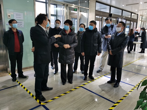 4-組織委員、代表人士開展“同心抗疫”擔(1639810)-20230130102331