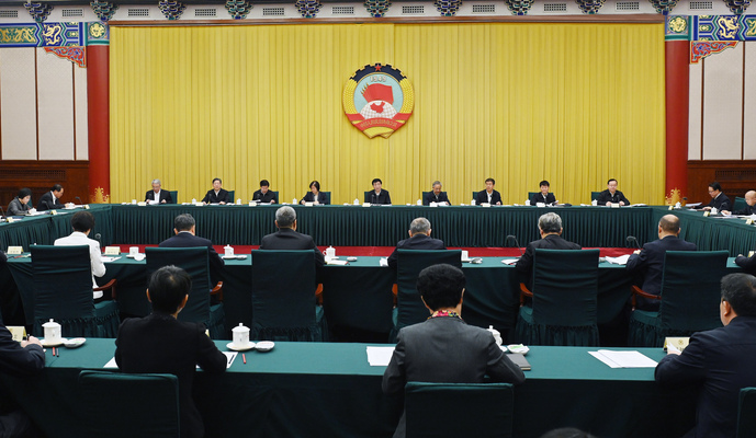 全國政協召開雙周協商座談會 圍繞“加快建立新能源產業再生資源回收利用體系”協商議政 王滬寧主持