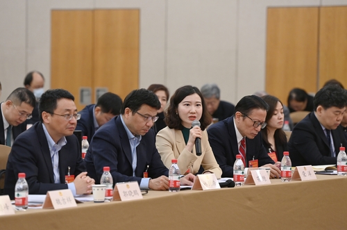 強化教育科技人才支撐，加快建設國際科技創新中心屆別聯組座談會上發言。