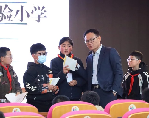 （1120）胡繼風(fēng)：“我一見(jiàn)到孩子就變成(5726494)-20241120101209