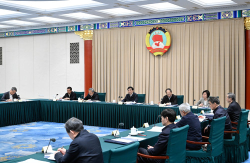 王滬寧主持召開全國政協(xié)主席會(huì)議(6000544)-20241224220438