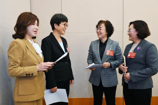 調查研究聚共識 真知灼見促發展           